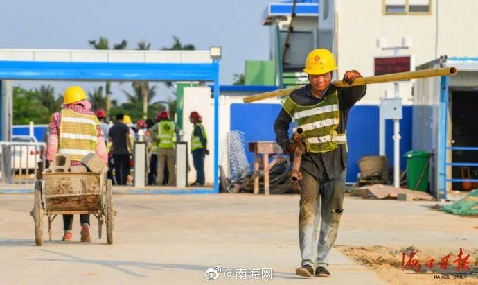 海口重點(diǎn)項(xiàng)目建設(shè)如盛夏一樣火